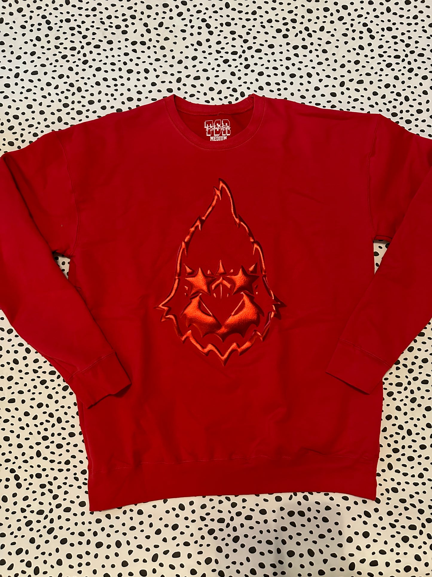 Cardinal star eyes red chrome puff